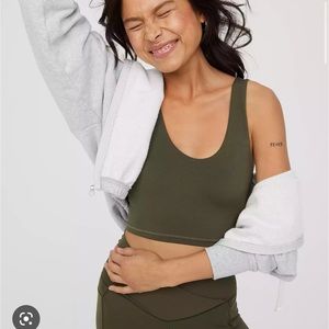 OFFLINE by Aerie Real Me Keyhole Back Longline Sports Bra